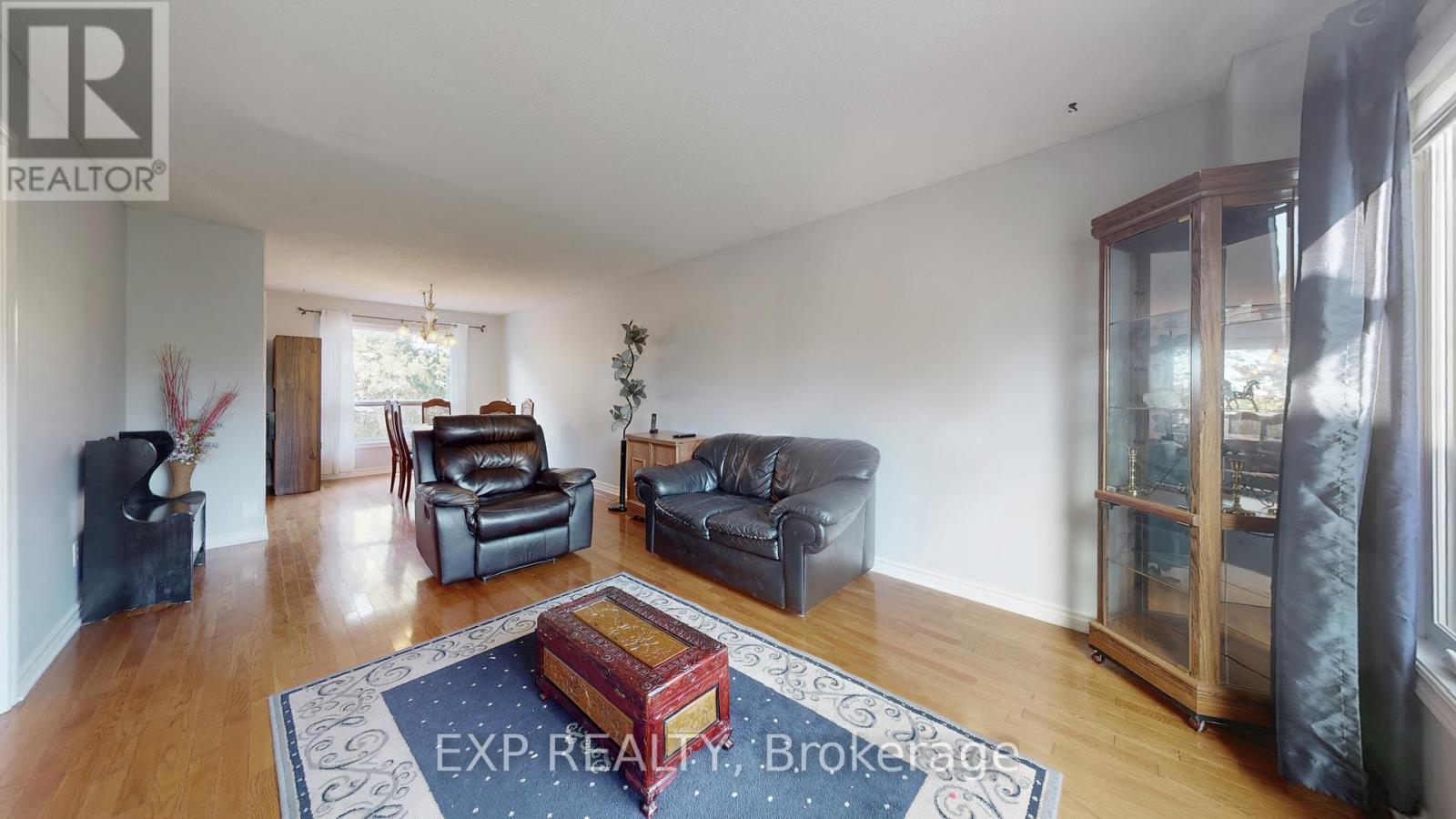 4 Trillium Crescent, Barrie, Ontario  L4N 5P5 - Photo 11 - S12521140