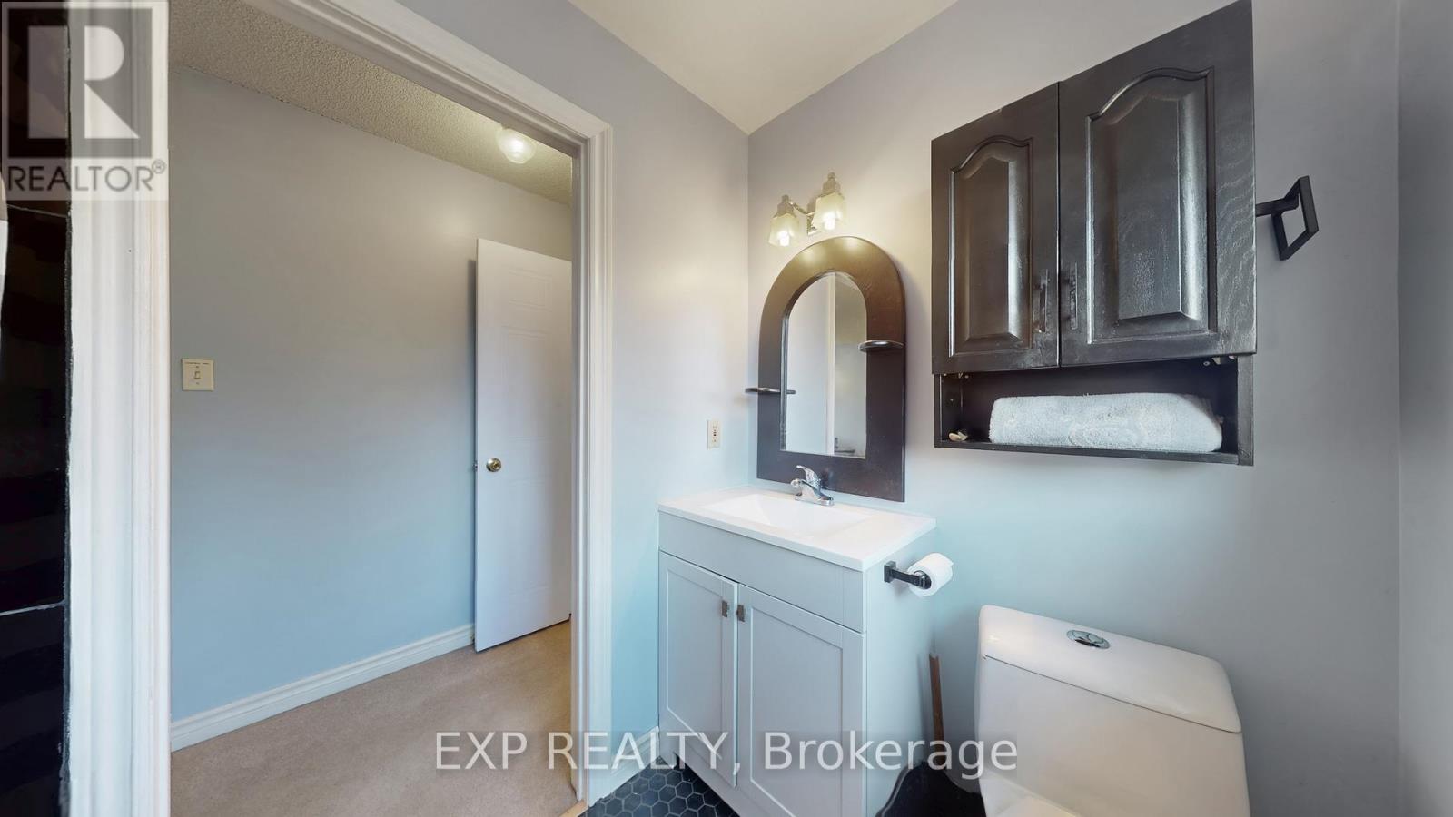 4 Trillium Crescent, Barrie, Ontario  L4N 5P5 - Photo 21 - S12521140