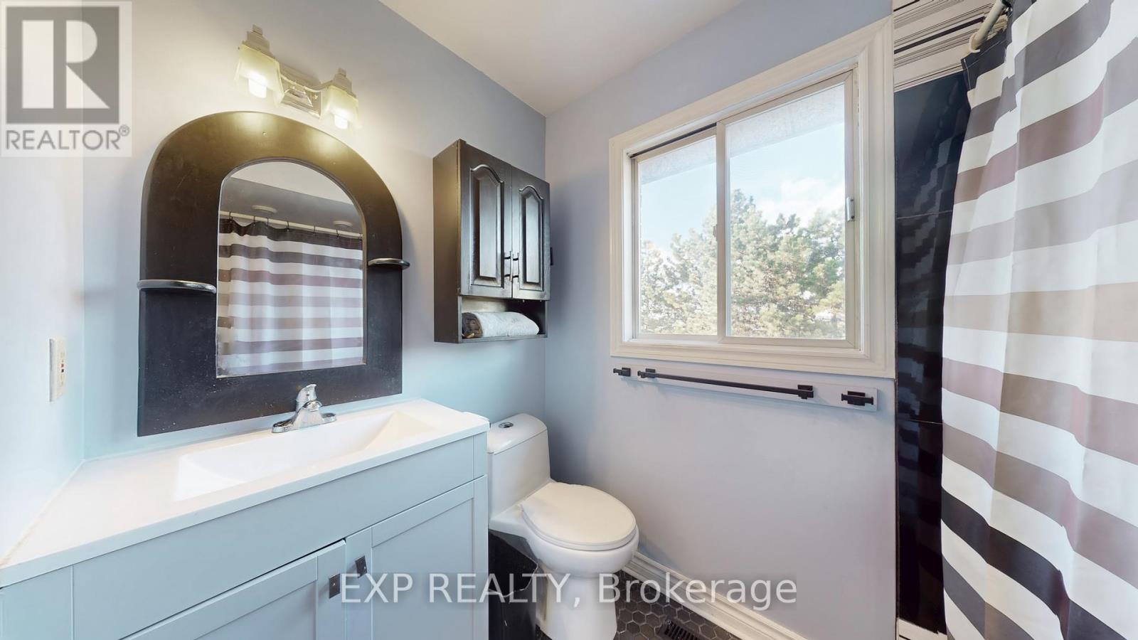 4 Trillium Crescent, Barrie, Ontario  L4N 5P5 - Photo 22 - S12521140