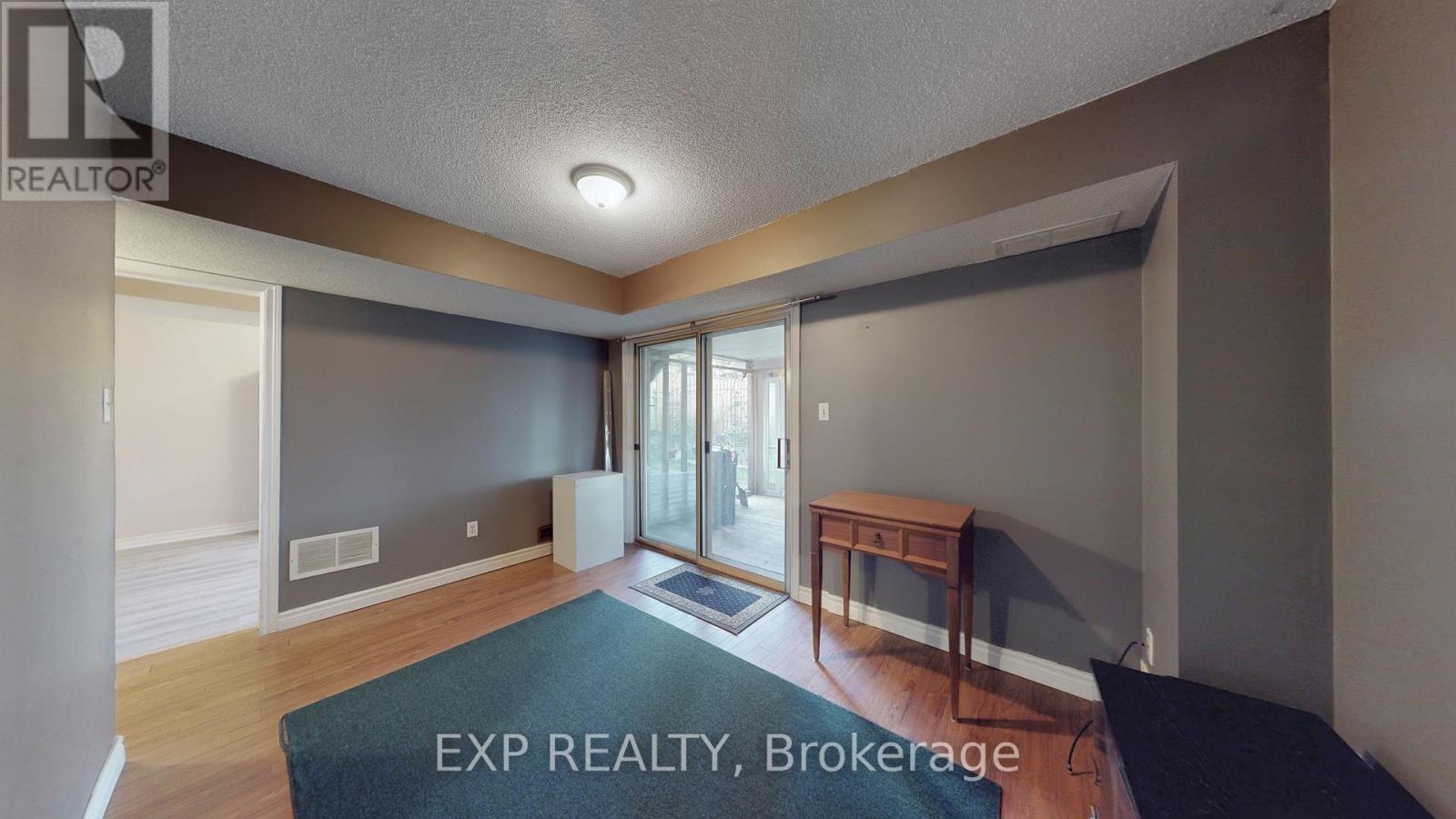 4 Trillium Crescent, Barrie, Ontario  L4N 5P5 - Photo 31 - S12521140