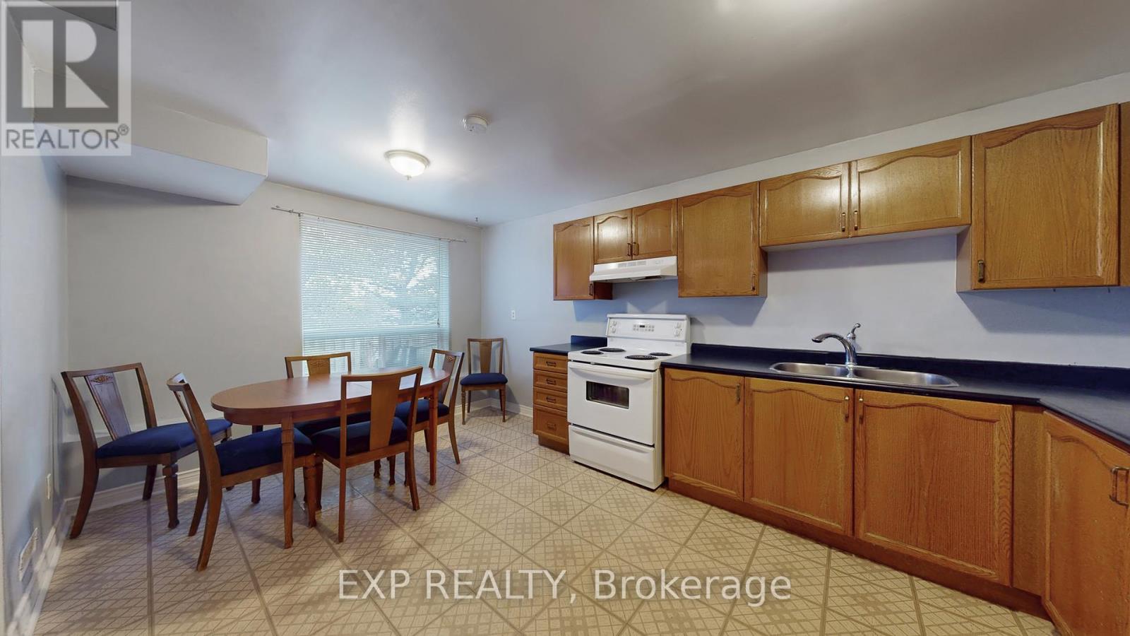 4 Trillium Crescent, Barrie, Ontario  L4N 5P5 - Photo 33 - S12521140