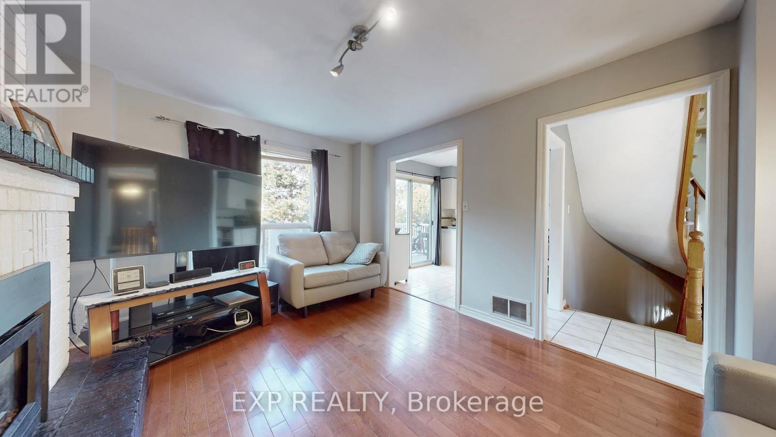 4 Trillium Crescent, Barrie, Ontario  L4N 5P5 - Photo 7 - S12521140