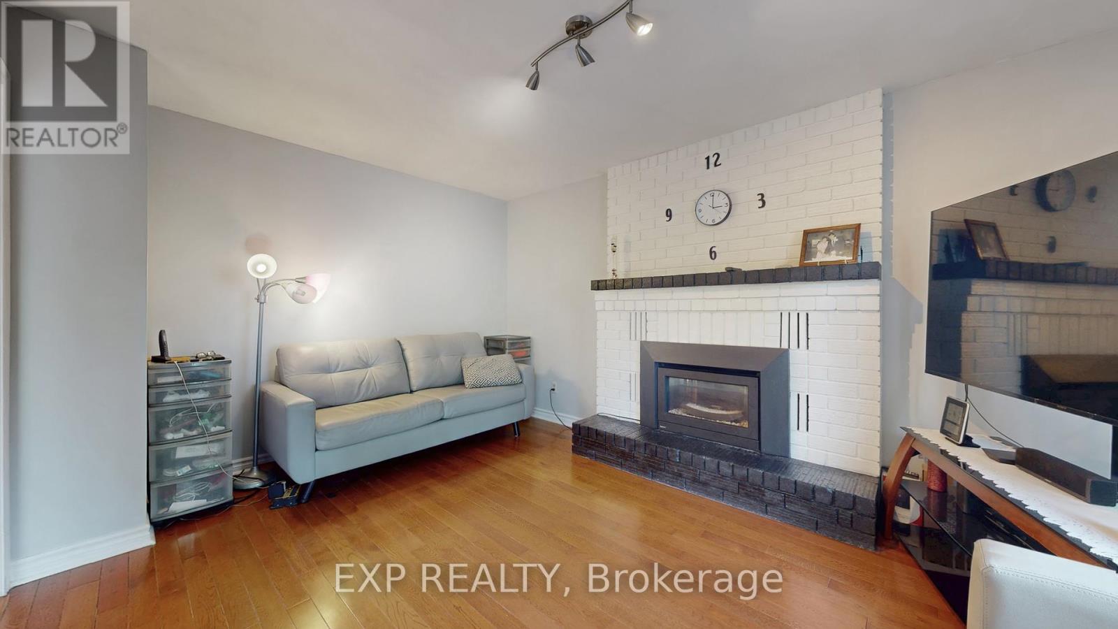 4 Trillium Crescent, Barrie, Ontario  L4N 5P5 - Photo 9 - S12521140