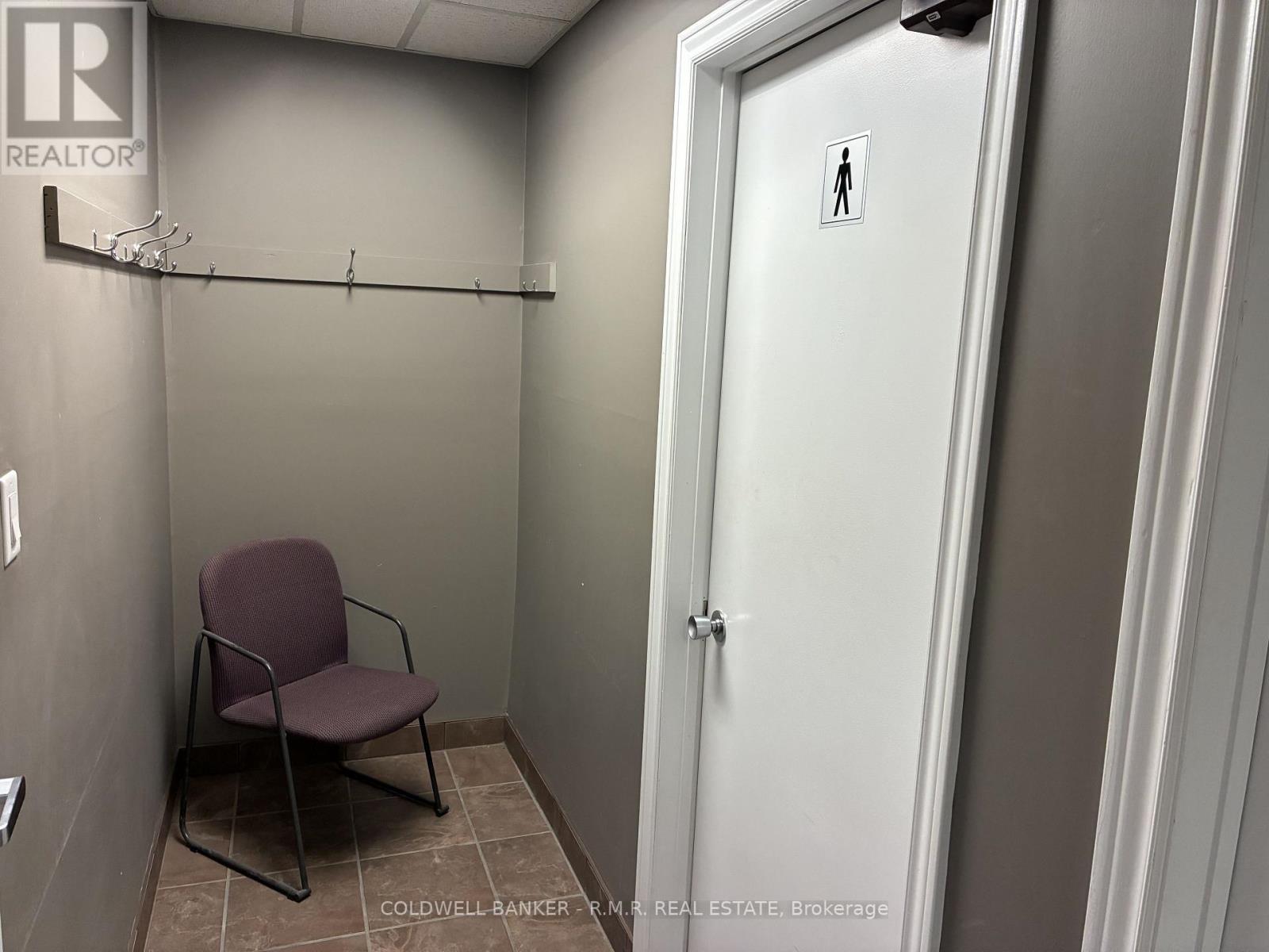 B2 - 179 King Street E, Oshawa, Ontario L1H 1C2 - Photo 5 - E12458949