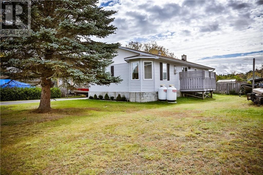 175 Cedar, Massey, Ontario P0P 1P0 - Photo 16 - 2125562