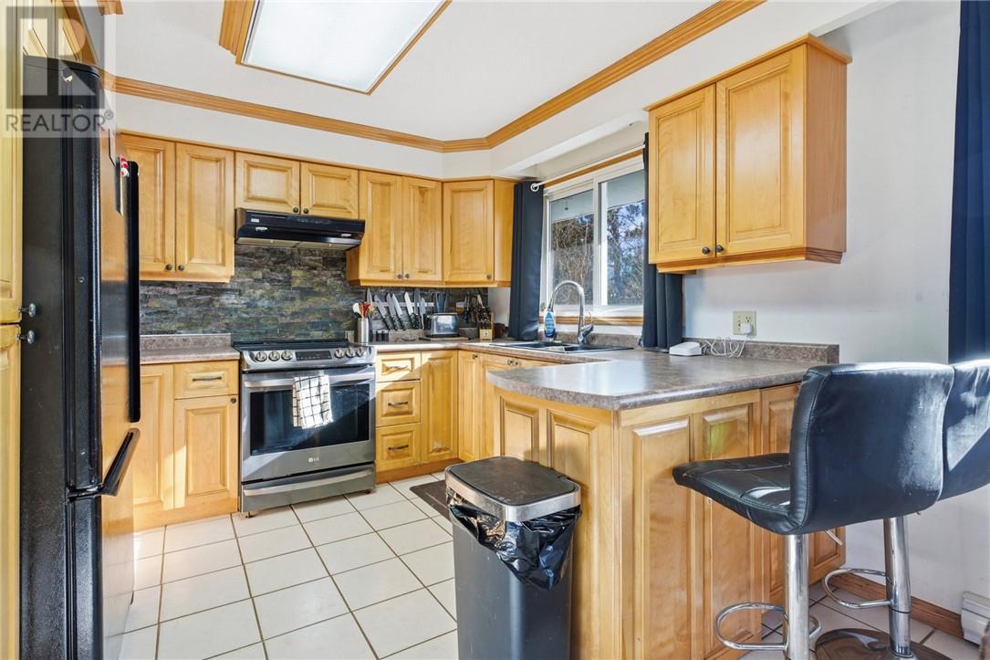 44 Richard Court, Dowling, Ontario  P0M 1R0 - Photo 3 - 2125556