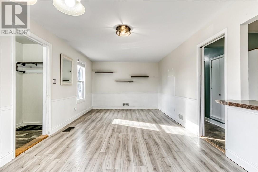 250 Eighth Avenue, Lively, Ontario P3Y 1M5 - Photo 5 - 2125514