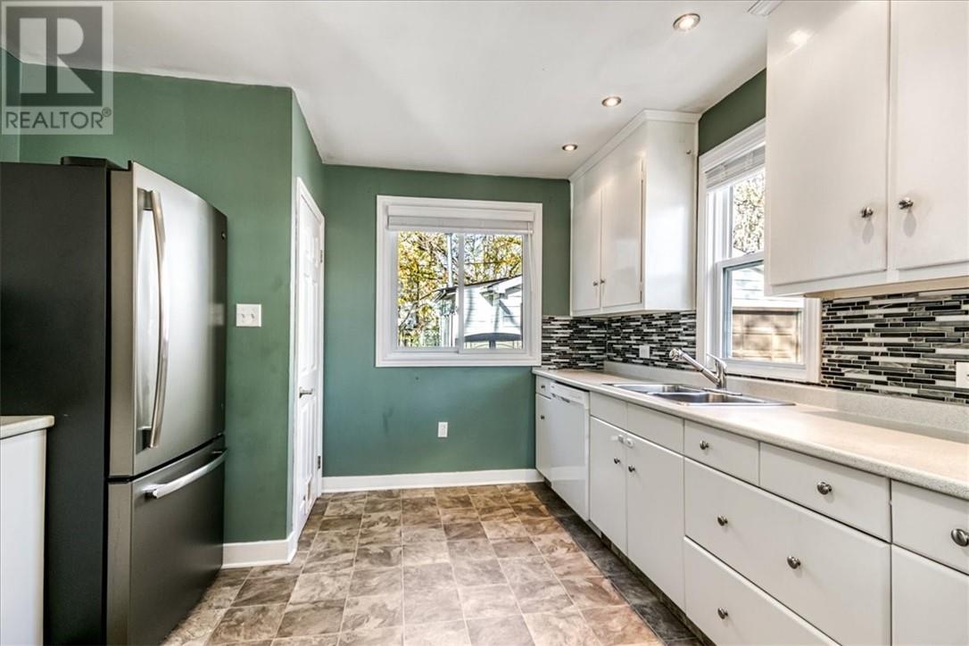 250 Eighth Avenue, Lively, Ontario P3Y 1M5 - Photo 7 - 2125514