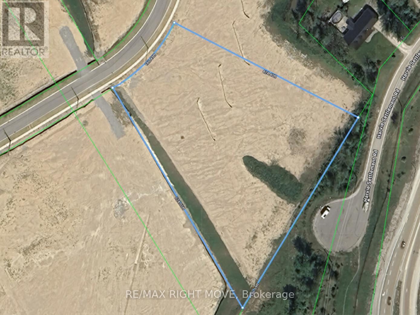 14-16 Nelle Carter Court, Orillia, Ontario  L3V 8K8 - Photo 2 - S11903159