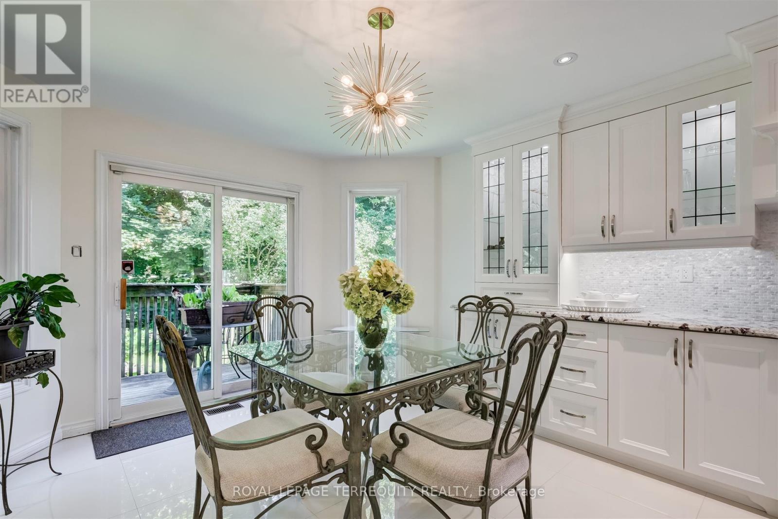 11 Blaketon Road, Toronto, Ontario  M9B 4V8 - Photo 16 - W12520926