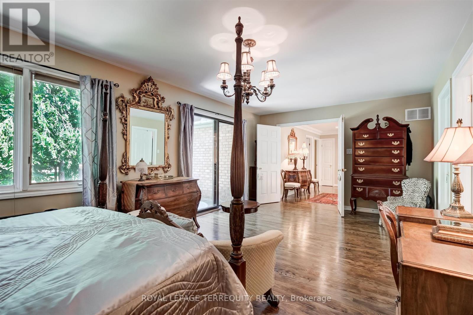 11 Blaketon Road, Toronto, Ontario  M9B 4V8 - Photo 21 - W12520926