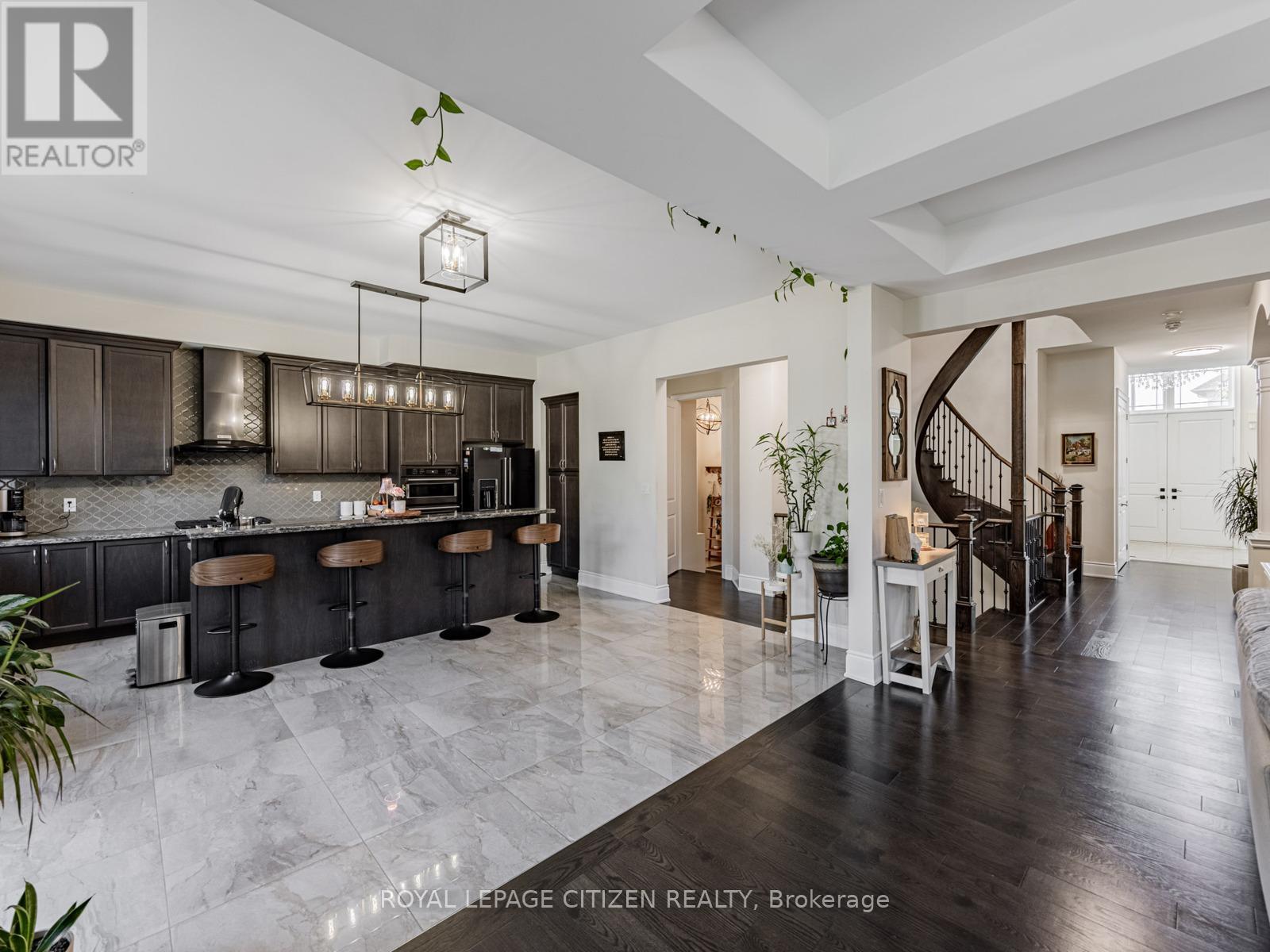 15 Possession Crescent, Brampton, Ontario  L6P 4K3 - Photo 13 - W12520928