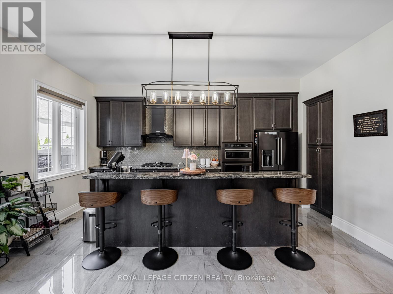 15 Possession Crescent, Brampton, Ontario  L6P 4K3 - Photo 14 - W12520928