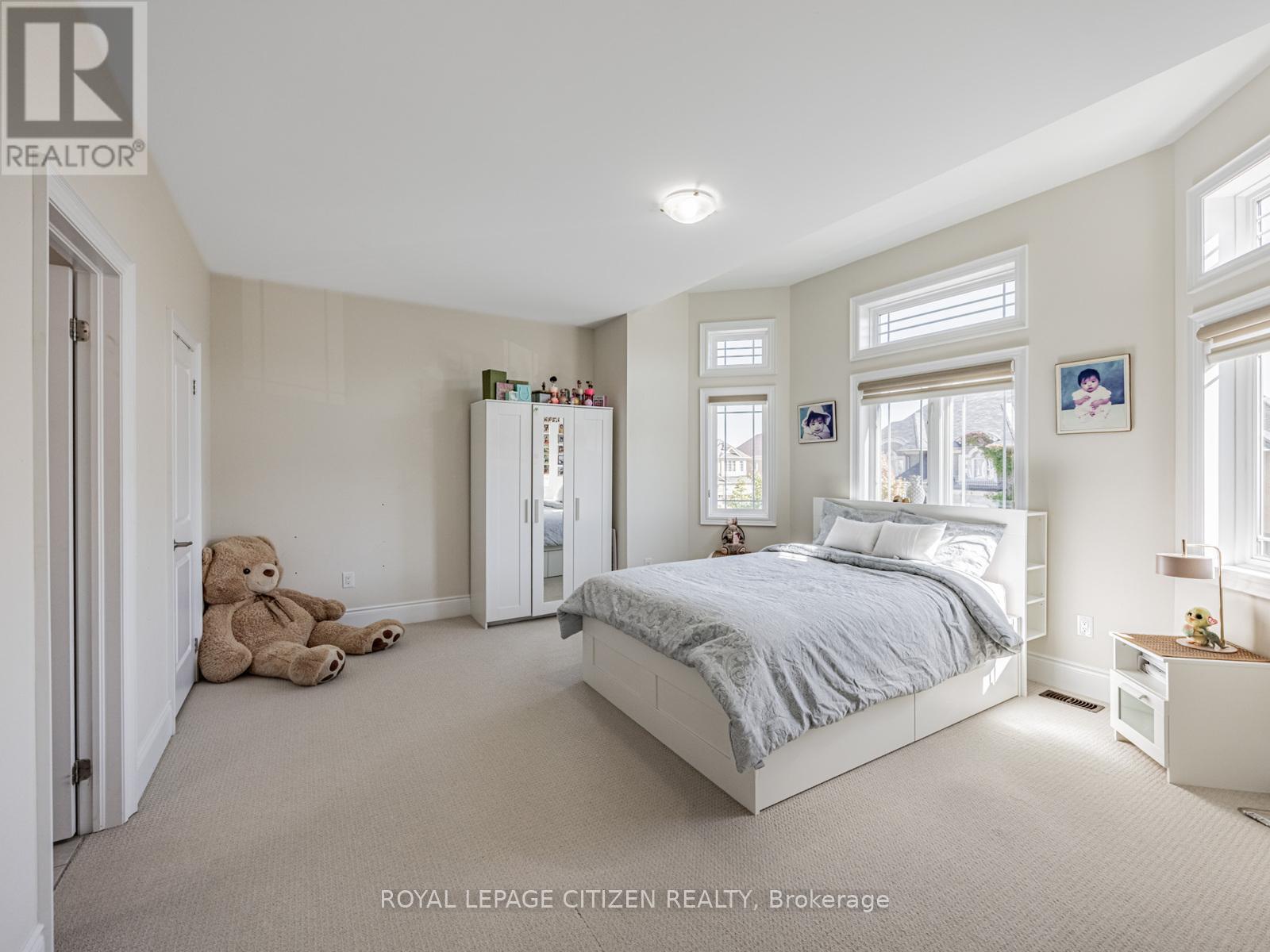 15 Possession Crescent, Brampton, Ontario  L6P 4K3 - Photo 33 - W12520928