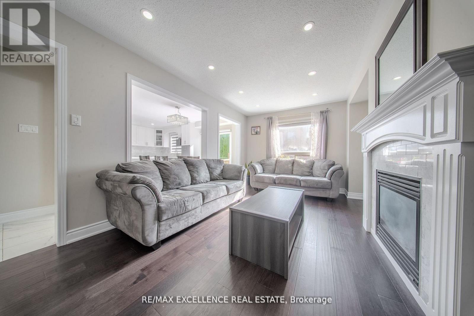 111 River Rock Crescent, Brampton, Ontario  L7A 2M4 - Photo 10 - W12520938