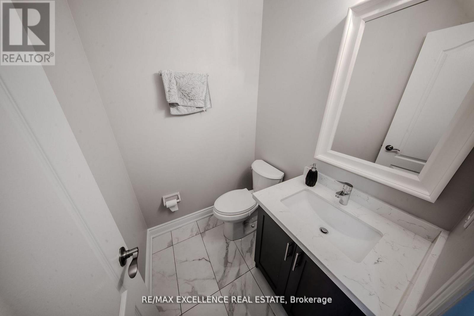 111 River Rock Crescent, Brampton, Ontario  L7A 2M4 - Photo 15 - W12520938