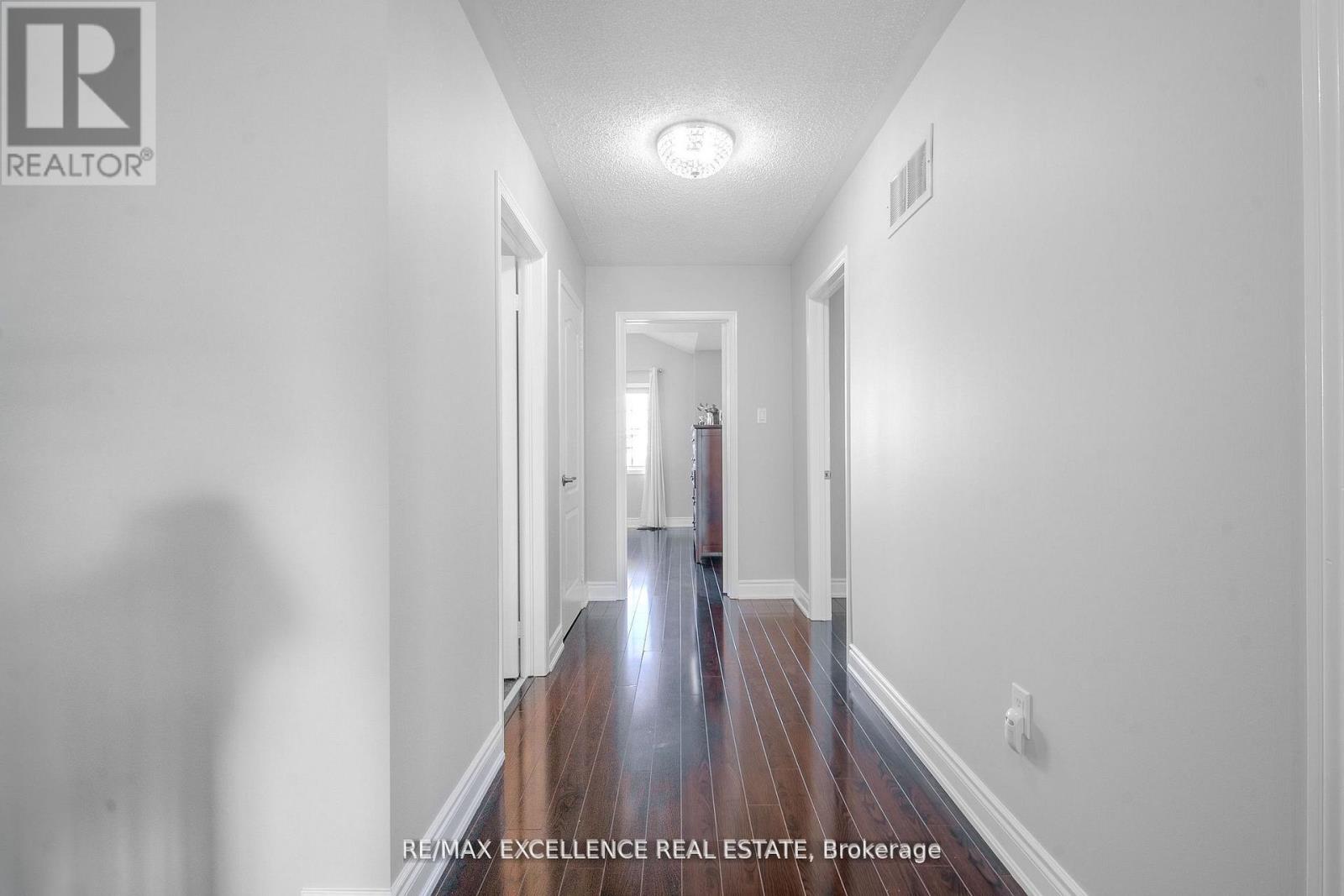 111 River Rock Crescent, Brampton, Ontario  L7A 2M4 - Photo 19 - W12520938