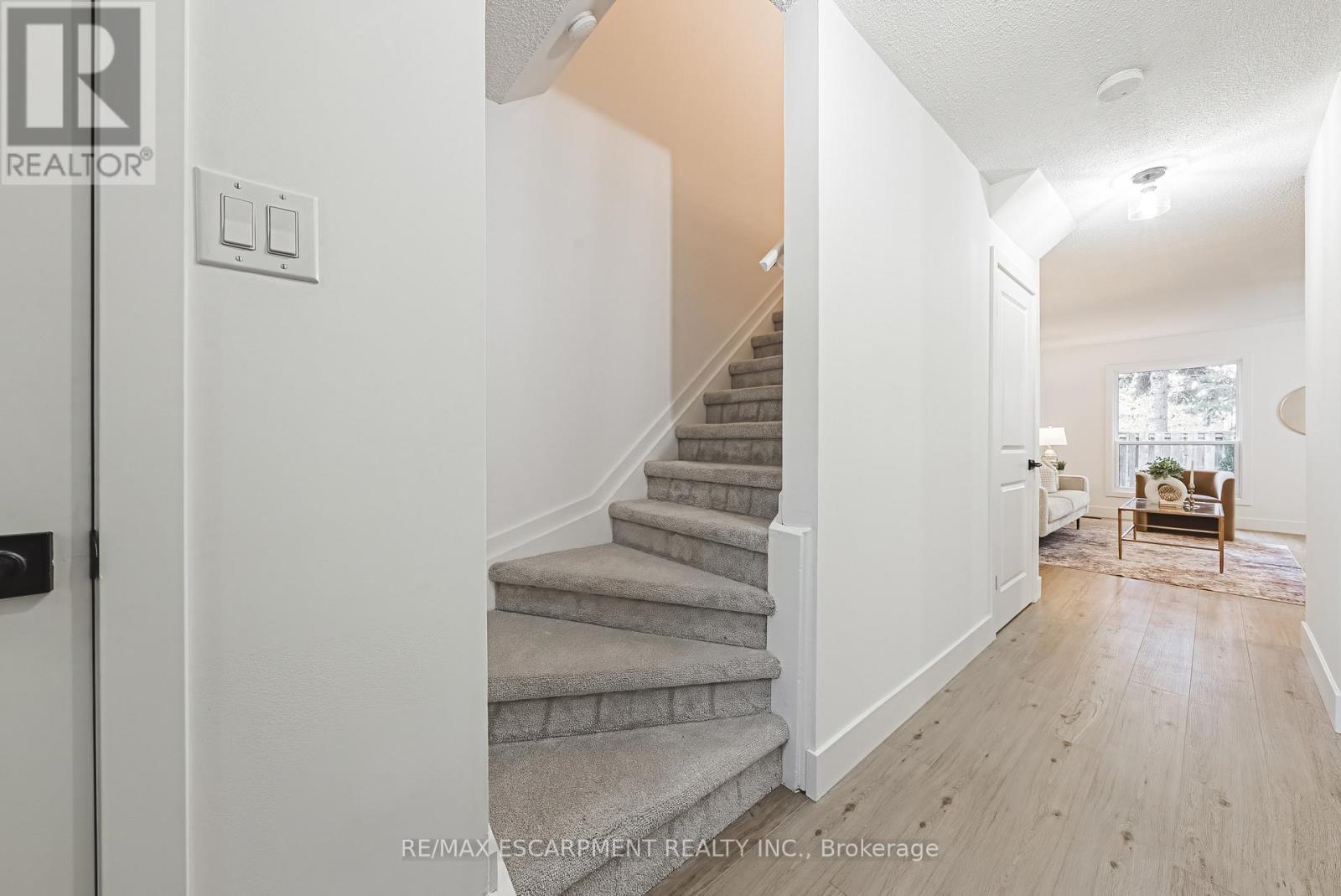 15 - 660 Oxford Road, Burlington, Ontario  L7N 3M1 - Photo 17 - W12521026