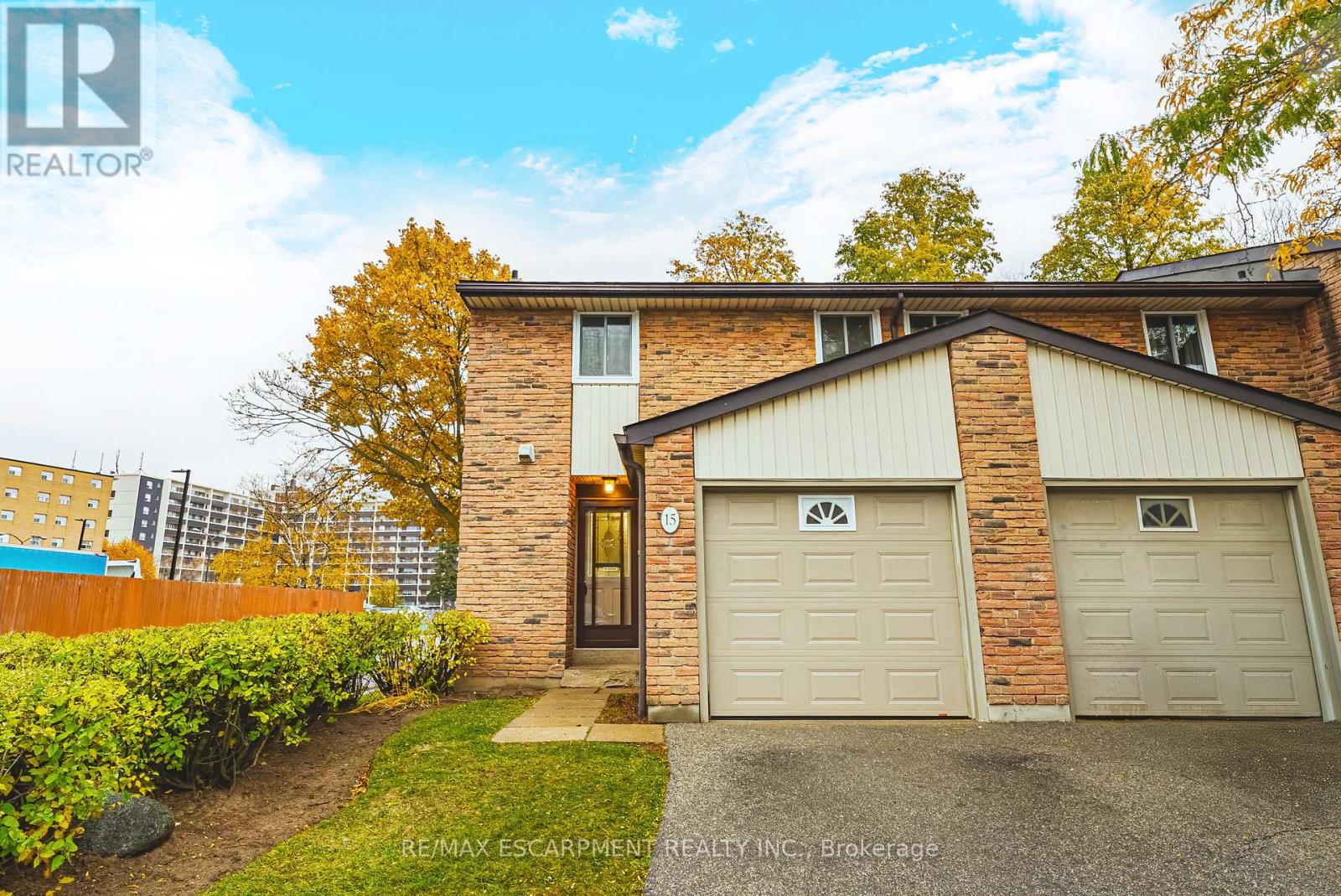 15 - 660 Oxford Road, Burlington, Ontario  L7N 3M1 - Photo 2 - W12521026