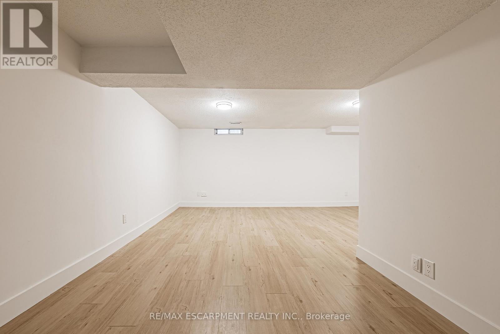 15 - 660 Oxford Road, Burlington, Ontario  L7N 3M1 - Photo 27 - W12521026