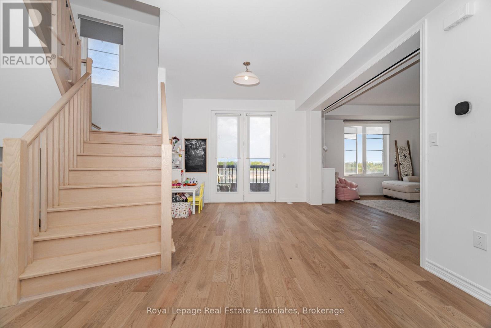 1397 William Halton Parkway, Oakville, Ontario  L6M 5N8 - Photo 10 - W12521046