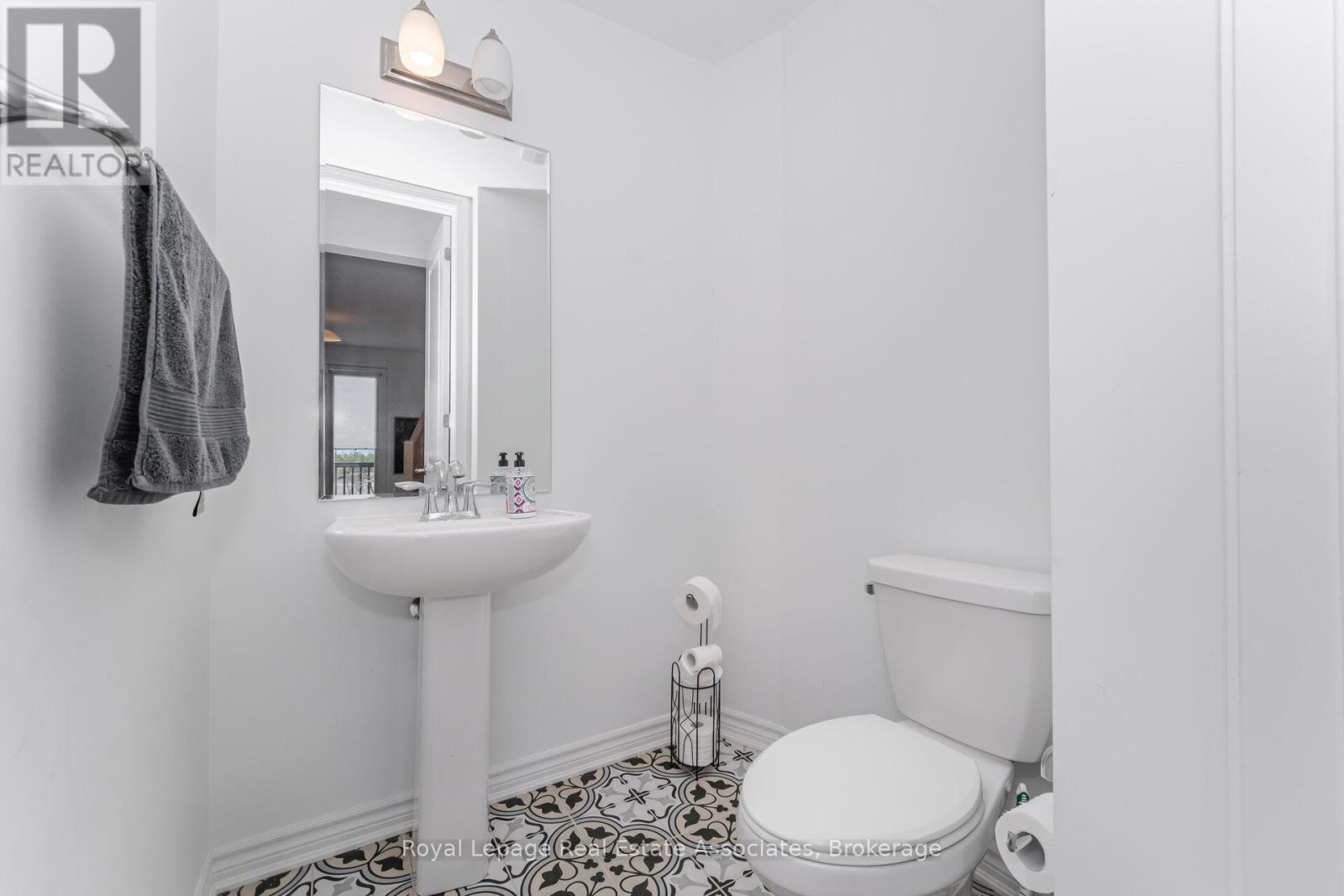 1397 William Halton Parkway, Oakville, Ontario  L6M 5N8 - Photo 29 - W12521046