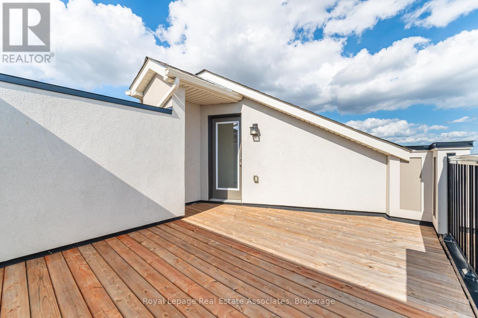 1397 William Halton Parkway, Oakville, Ontario  L6M 5N8 - Photo 41 - W12521046