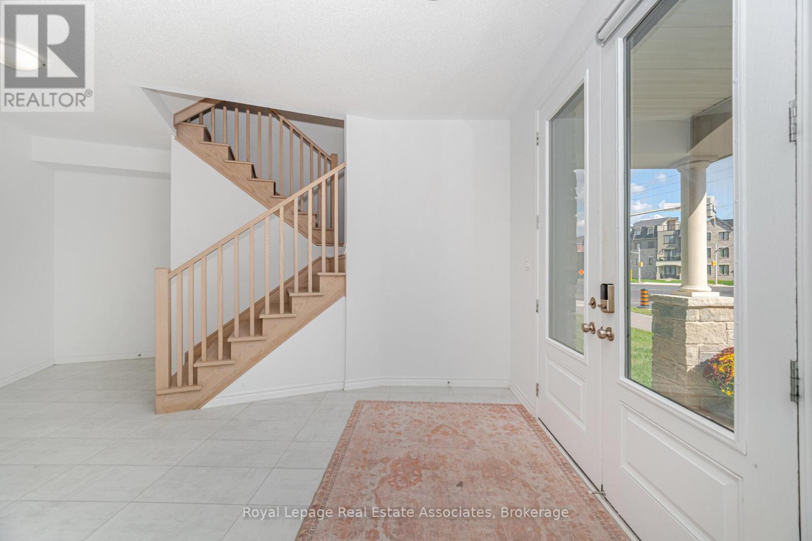 1397 William Halton Parkway, Oakville, Ontario  L6M 5N8 - Photo 6 - W12521046