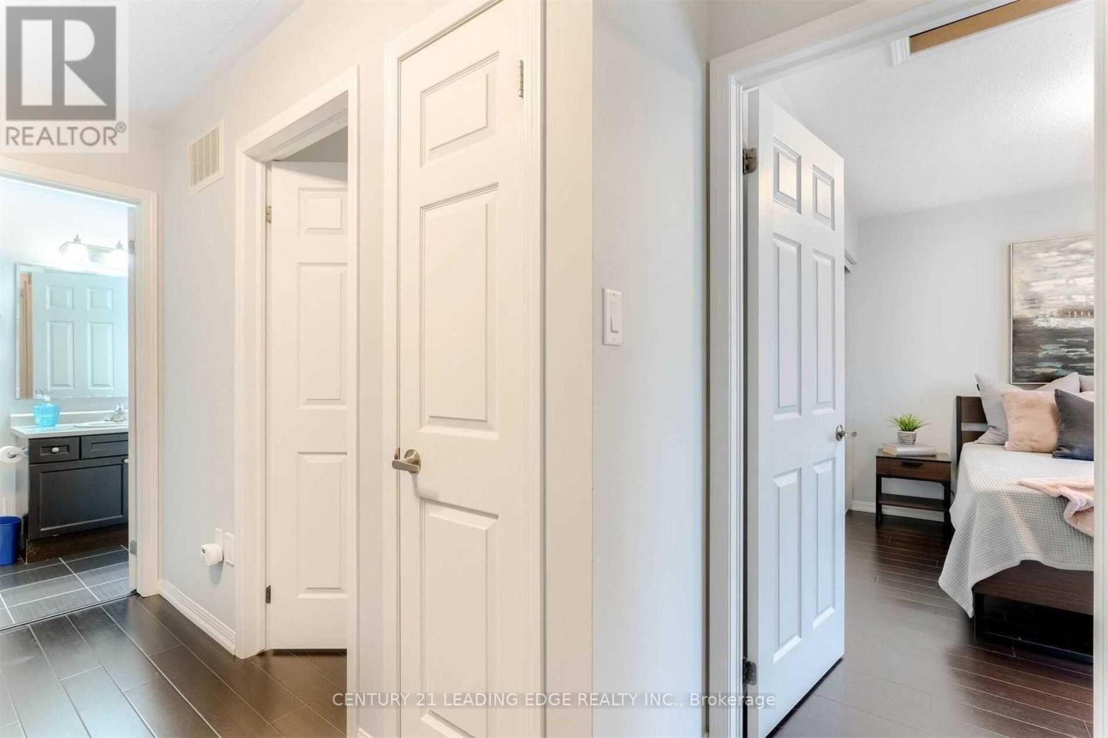 6 - 1025 Nadalin Heights, Milton, Ontario  L9T 8R3 - Photo 14 - W12521104