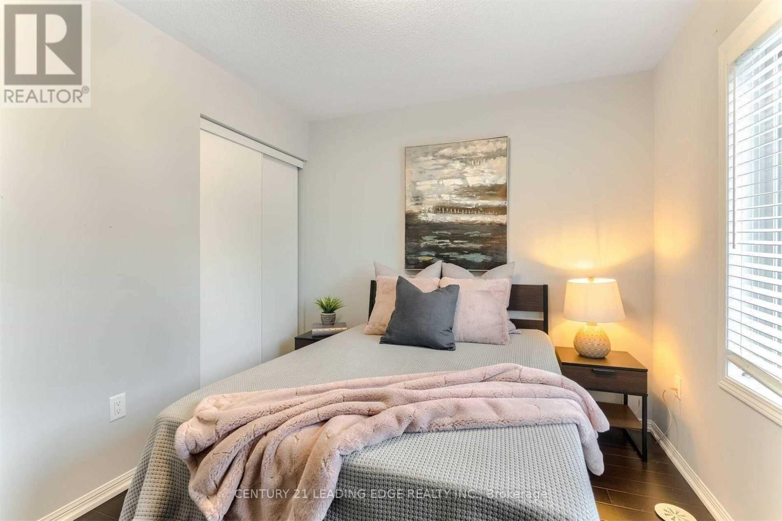 6 - 1025 Nadalin Heights, Milton, Ontario  L9T 8R3 - Photo 19 - W12521104