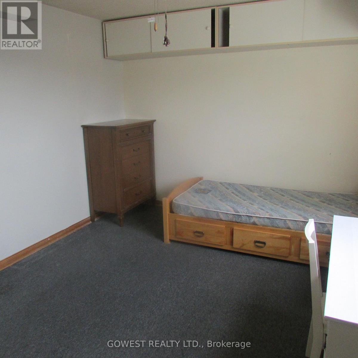 3rd Floor - 24a Roncesvalles Avenue, Toronto, Ontario  M6R 2K3 - Photo 4 - W12521108