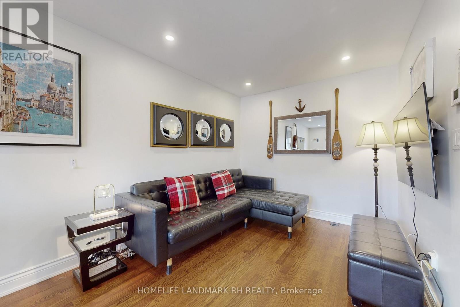 3060 Dewridge Avenue, Oakville, Ontario  L6M 5J1 - Photo 3 - W12521116