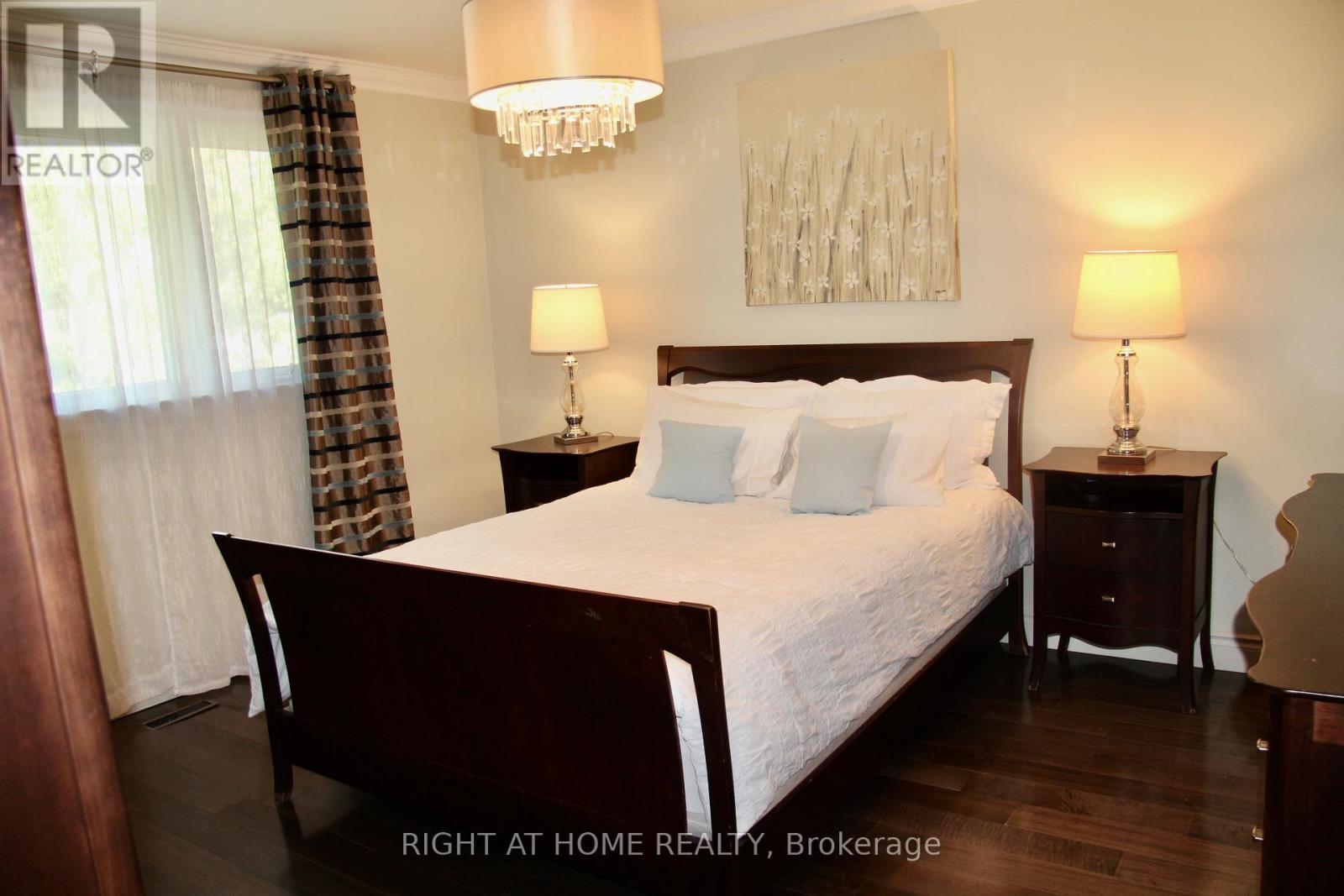 2335 Blase Court, Mississauga, Ontario  L5A 1N9 - Photo 11 - W12521142