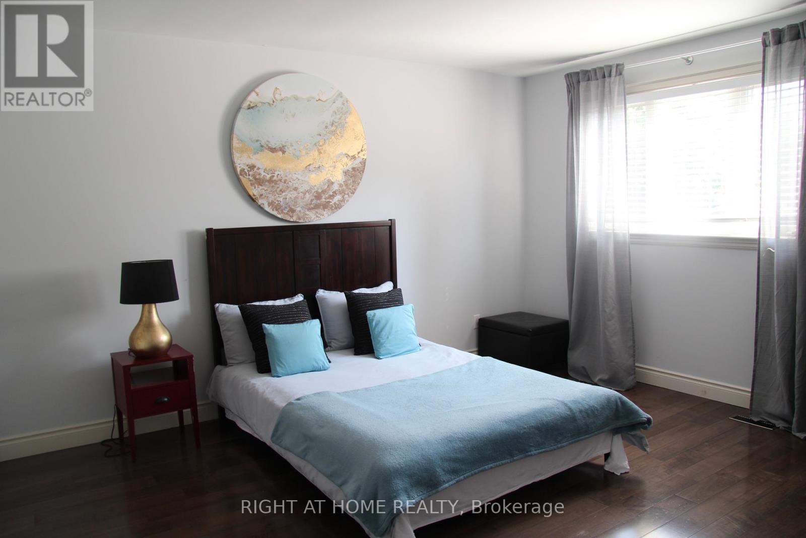 2335 Blase Court, Mississauga, Ontario  L5A 1N9 - Photo 13 - W12521142