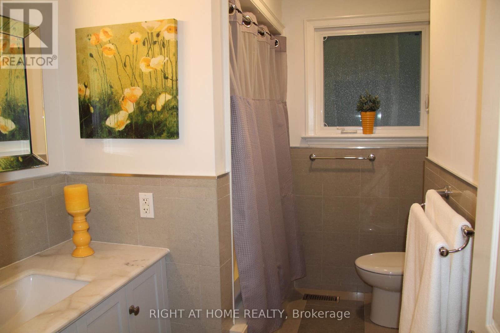 2335 Blase Court, Mississauga, Ontario  L5A 1N9 - Photo 15 - W12521142