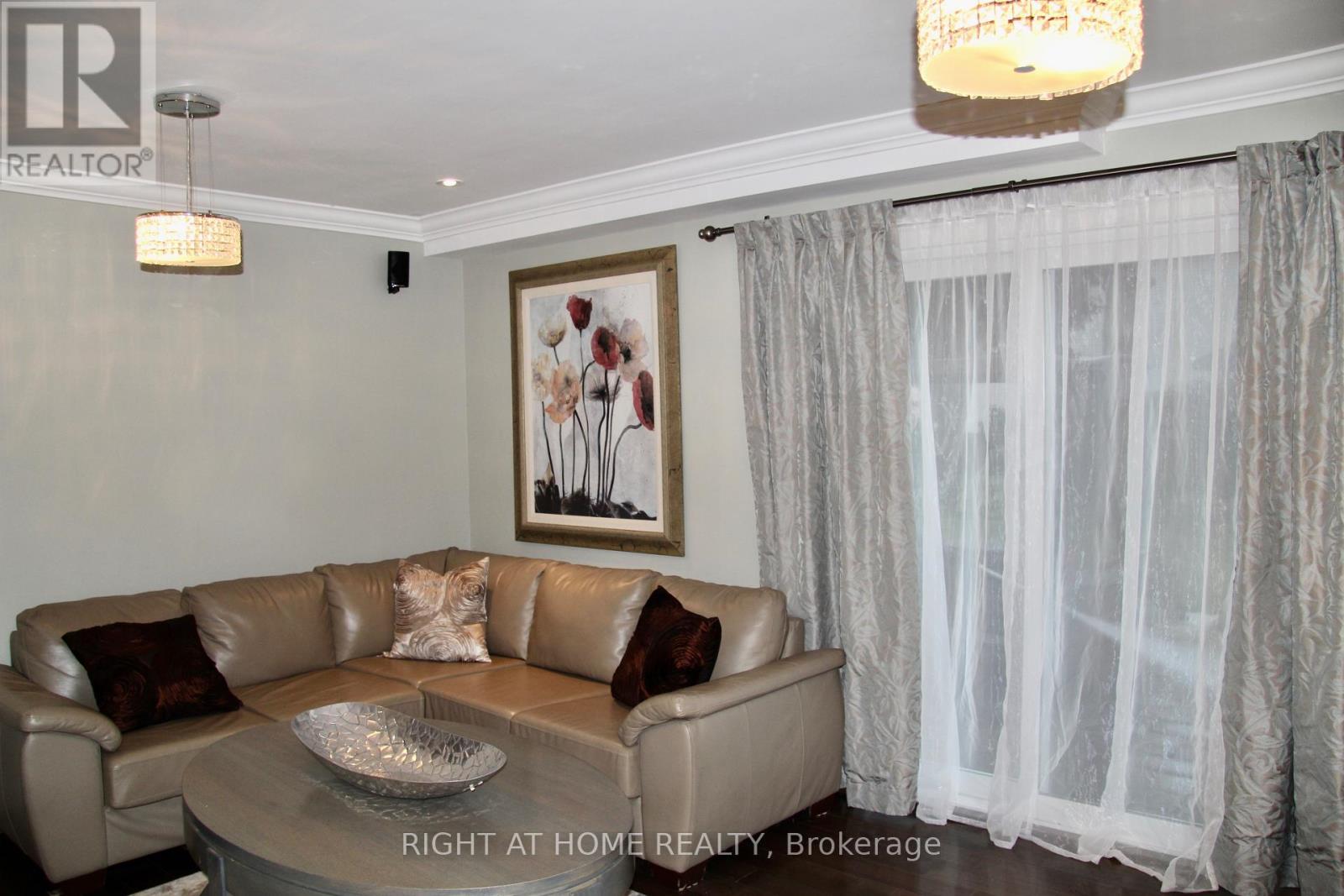 2335 Blase Court, Mississauga, Ontario  L5A 1N9 - Photo 17 - W12521142