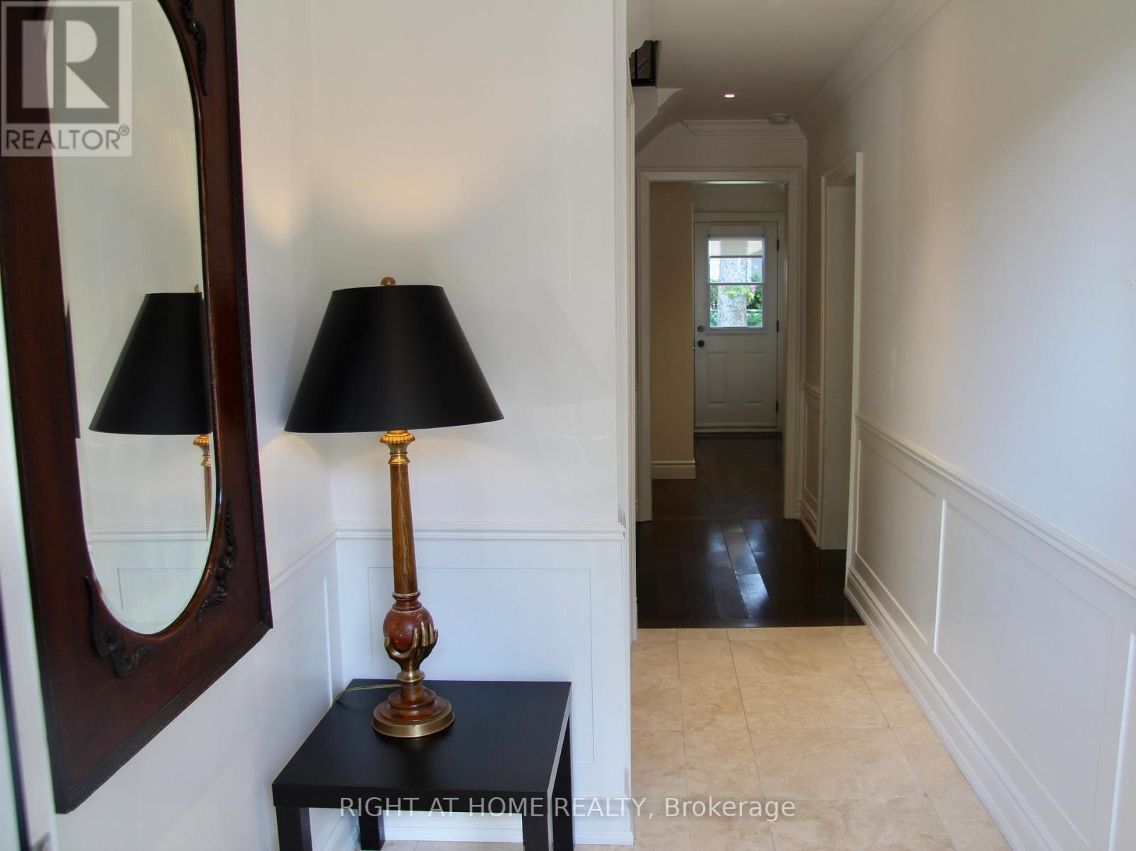 2335 Blase Court, Mississauga, Ontario  L5A 1N9 - Photo 19 - W12521142