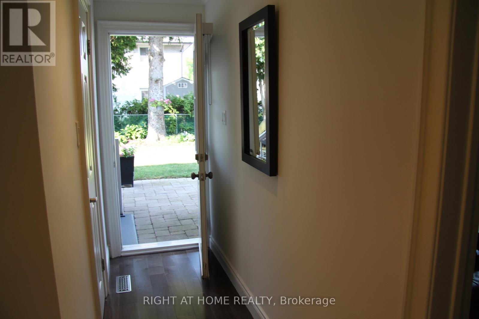 2335 Blase Court, Mississauga, Ontario  L5A 1N9 - Photo 20 - W12521142