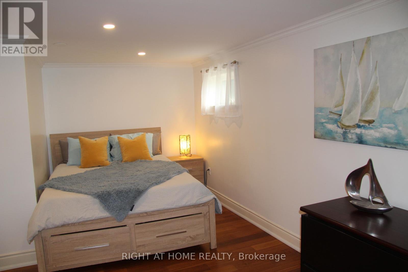 2335 Blase Court, Mississauga, Ontario  L5A 1N9 - Photo 22 - W12521142