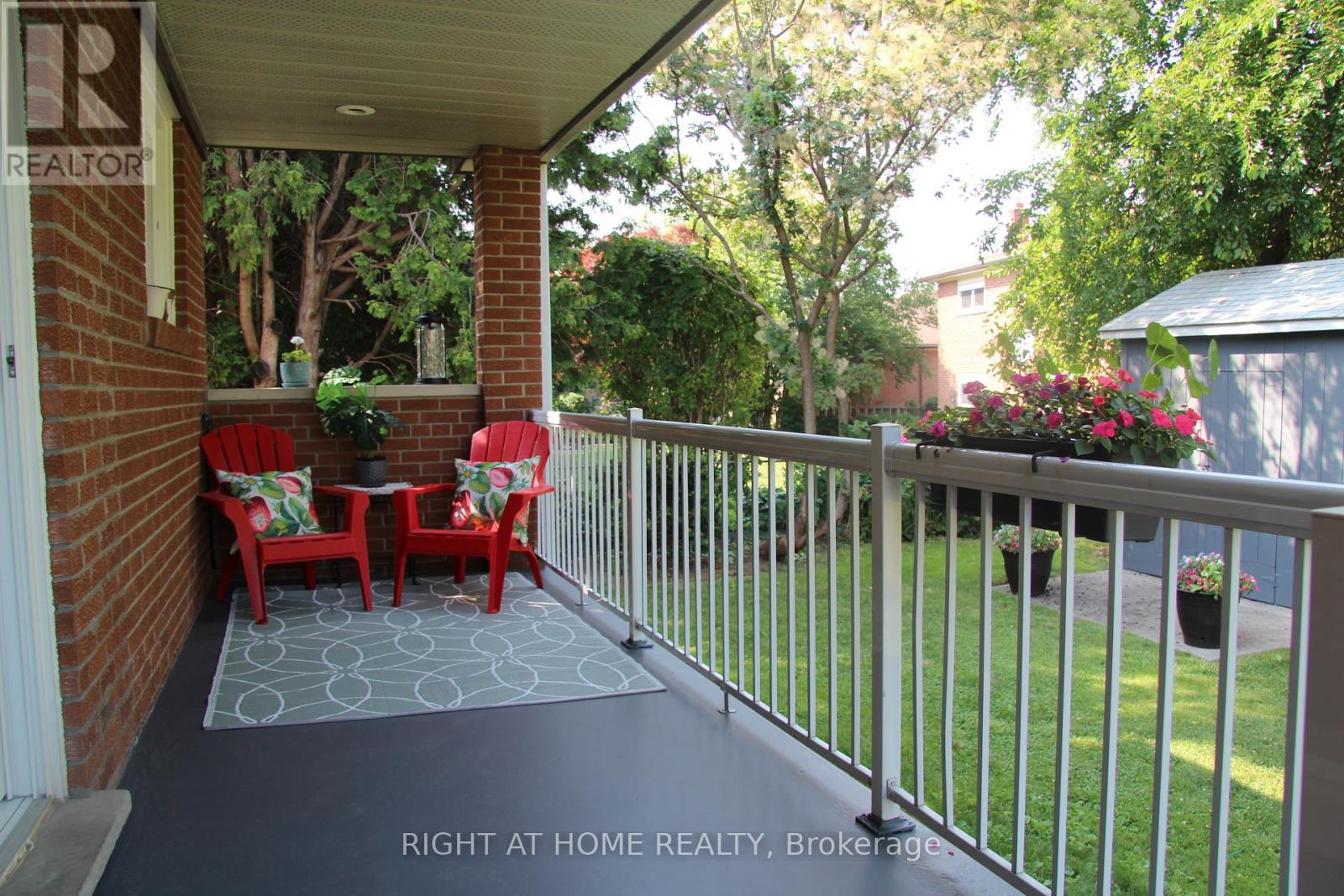 2335 Blase Court, Mississauga, Ontario  L5A 1N9 - Photo 25 - W12521142