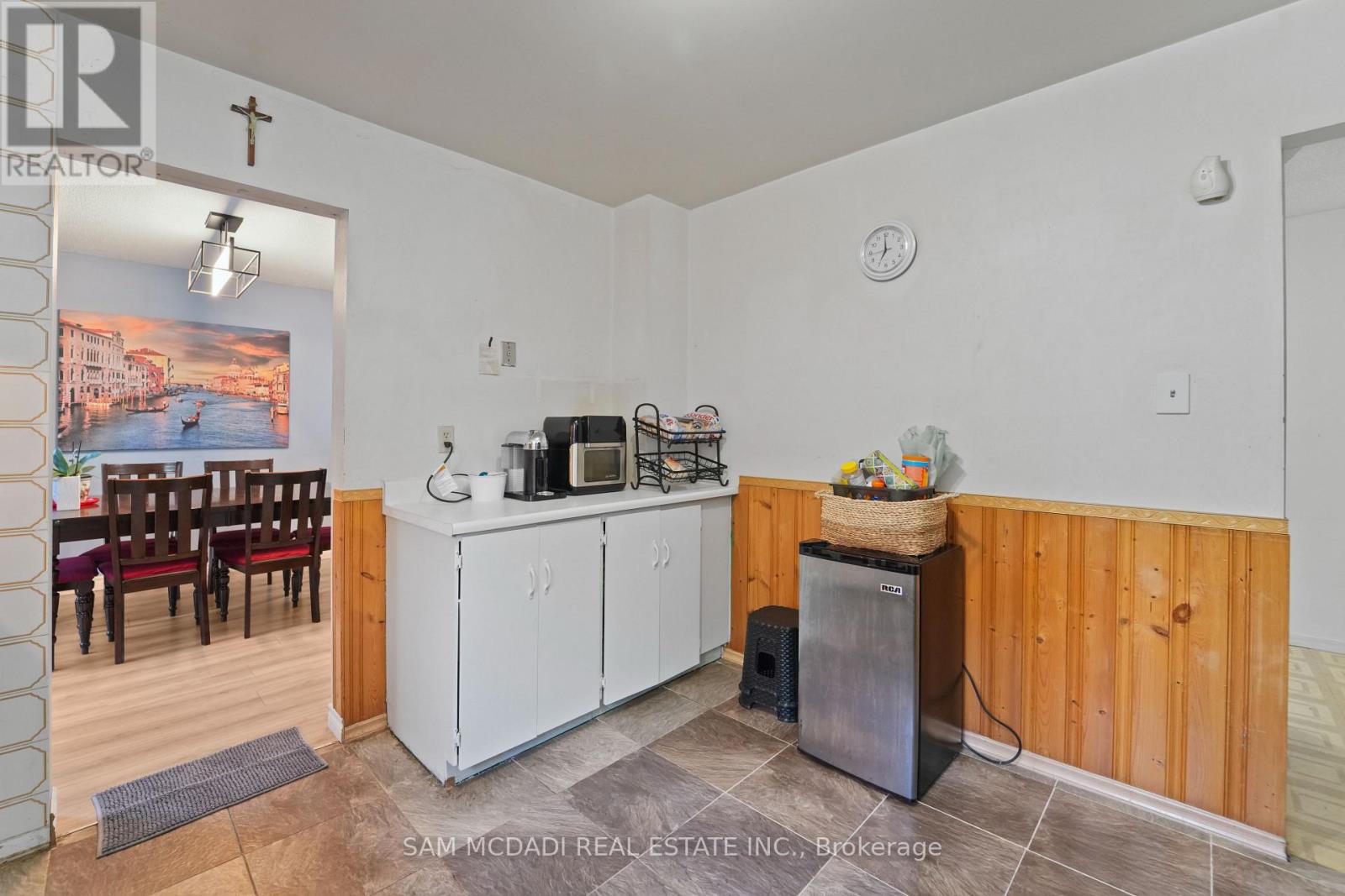 7262 Corrine Crescent, Mississauga, Ontario  L5N 5C1 - Photo 15 - W12521144