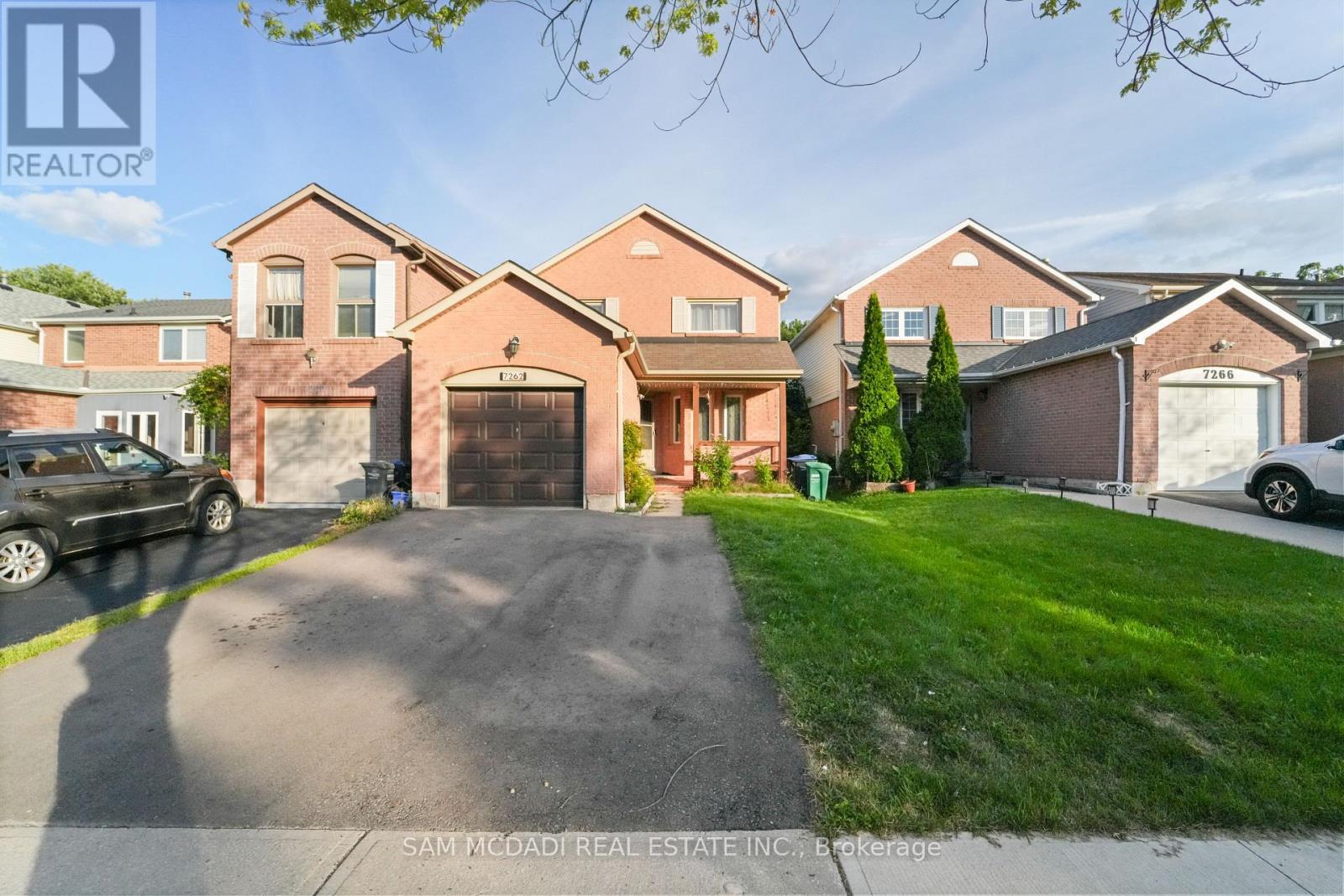 7262 Corrine Crescent, Mississauga, Ontario  L5N 5C1 - Photo 5 - W12521144