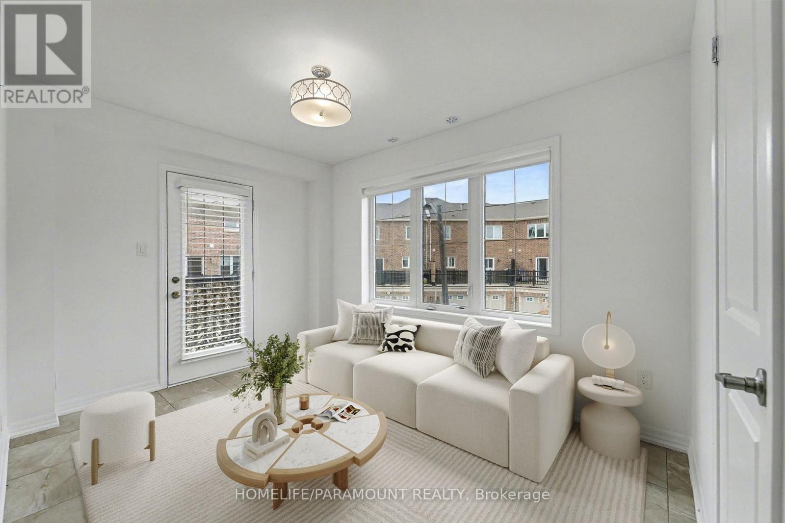 370 Timberland Gate, Oakville, Ontario  L6M 0Y9 - Photo 13 - W12521158