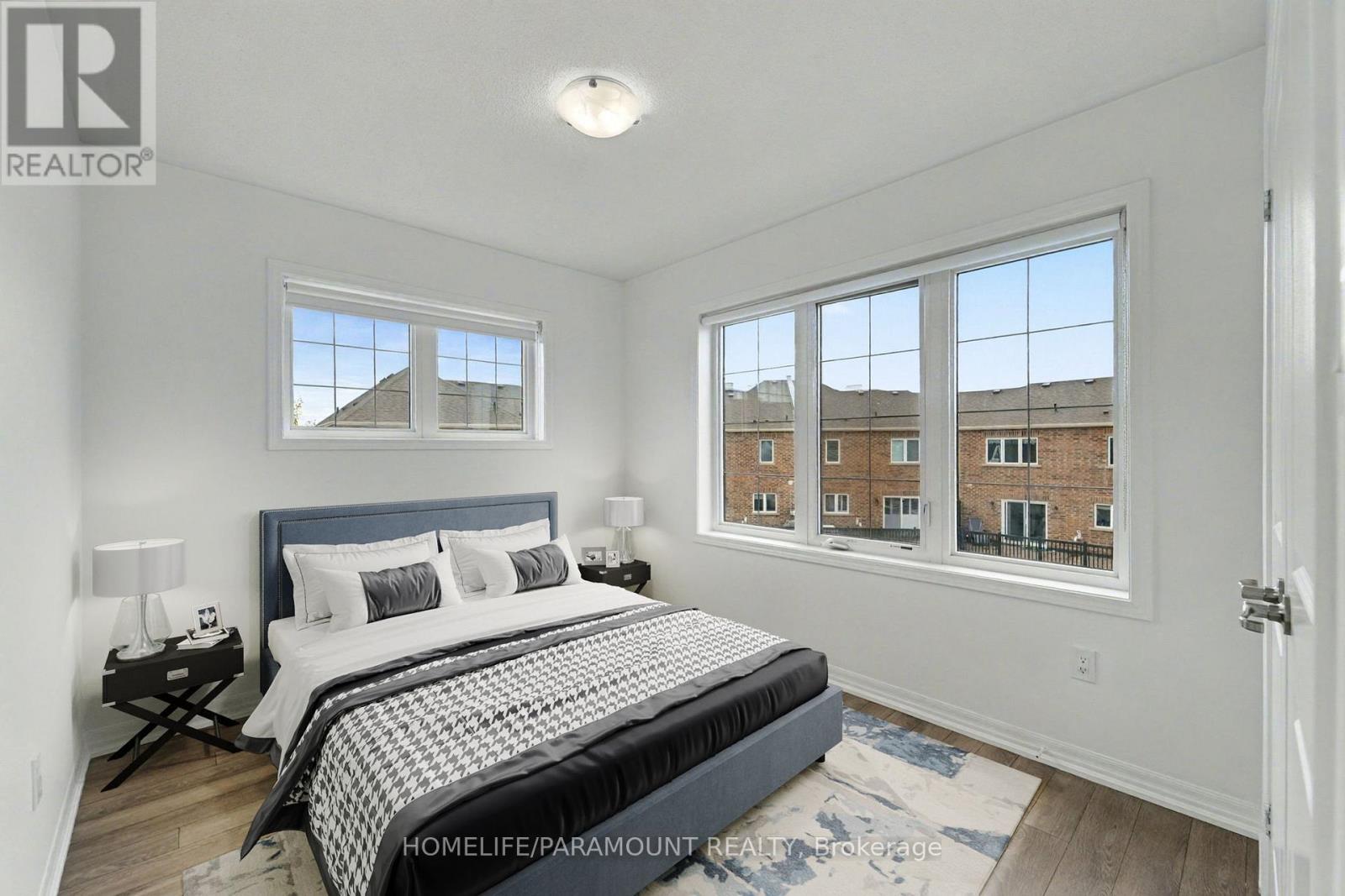 370 Timberland Gate, Oakville, Ontario  L6M 0Y9 - Photo 17 - W12521158