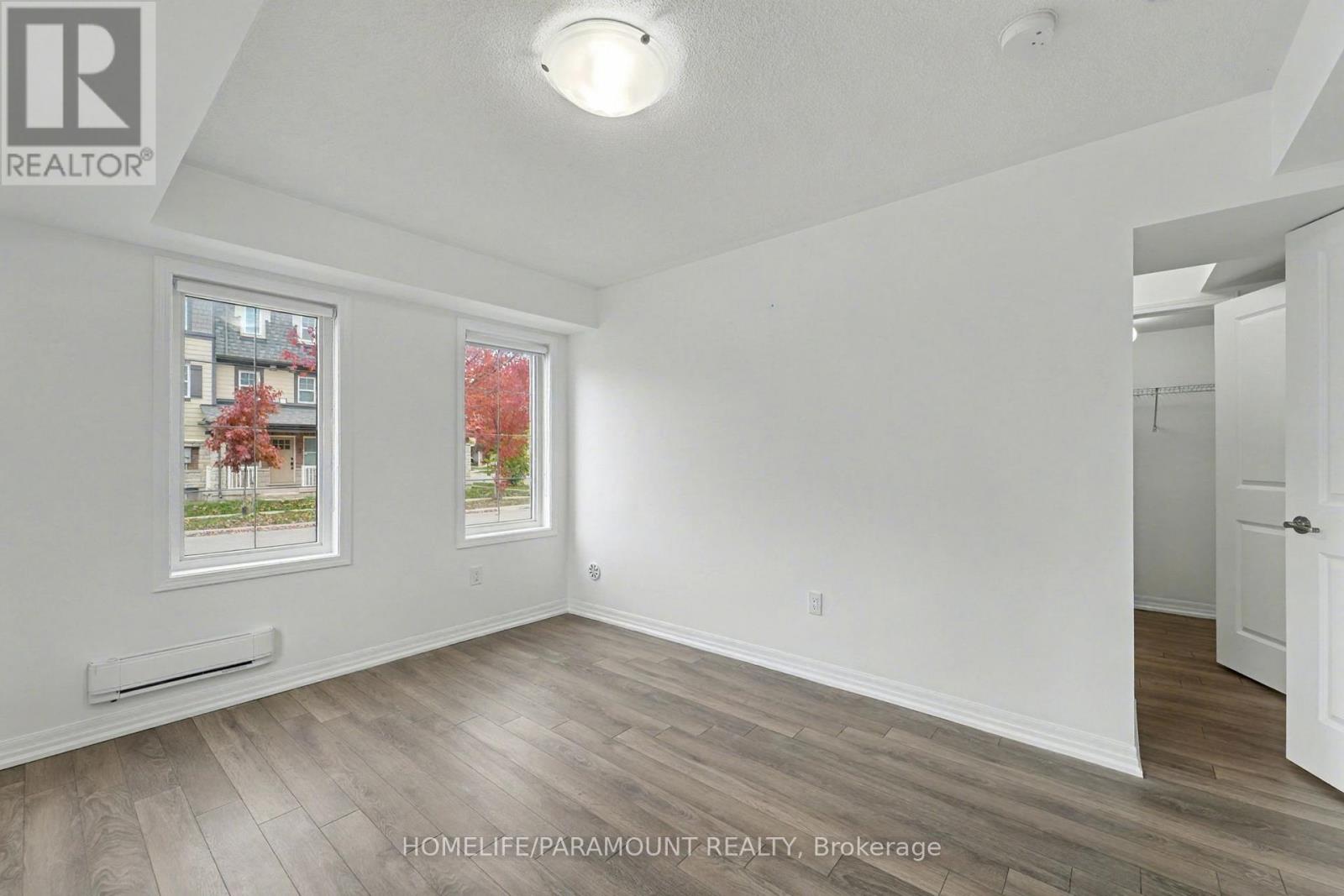 370 Timberland Gate, Oakville, Ontario  L6M 0Y9 - Photo 28 - W12521158