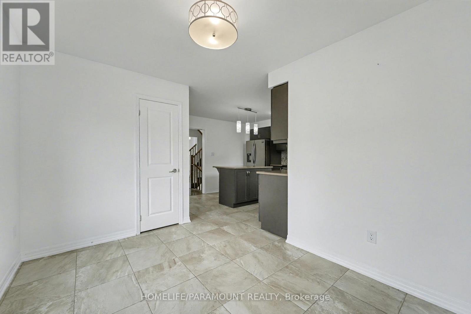 370 Timberland Gate, Oakville, Ontario  L6M 0Y9 - Photo 37 - W12521158