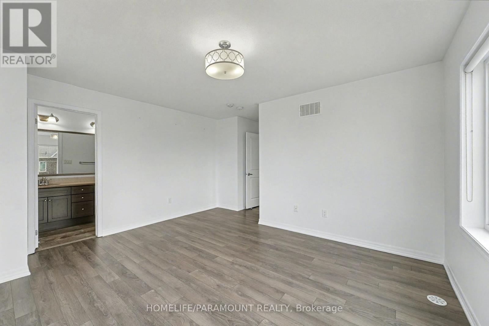 370 Timberland Gate, Oakville, Ontario  L6M 0Y9 - Photo 42 - W12521158