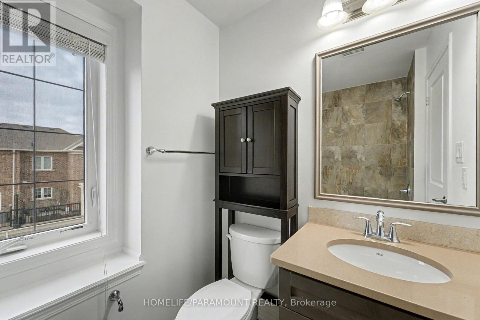 370 Timberland Gate, Oakville, Ontario  L6M 0Y9 - Photo 45 - W12521158