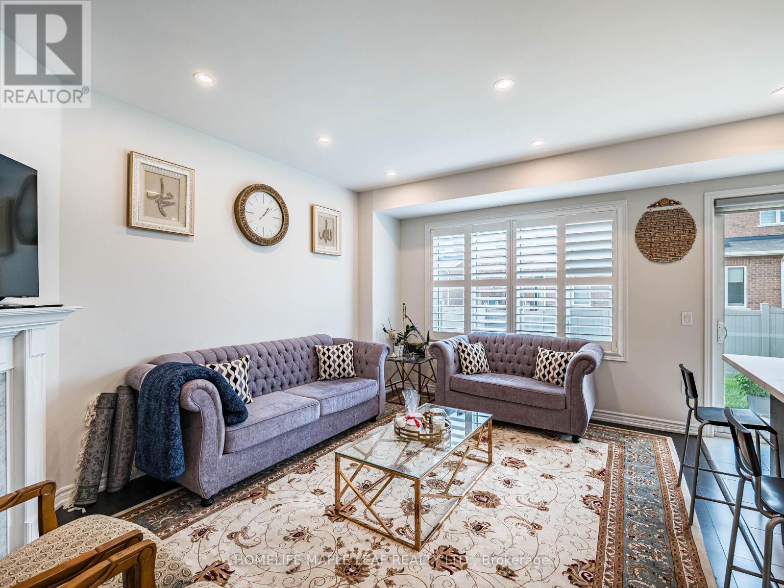 1454 Chretien Street, Milton, Ontario  L9E 1J1 - Photo 10 - W12521164