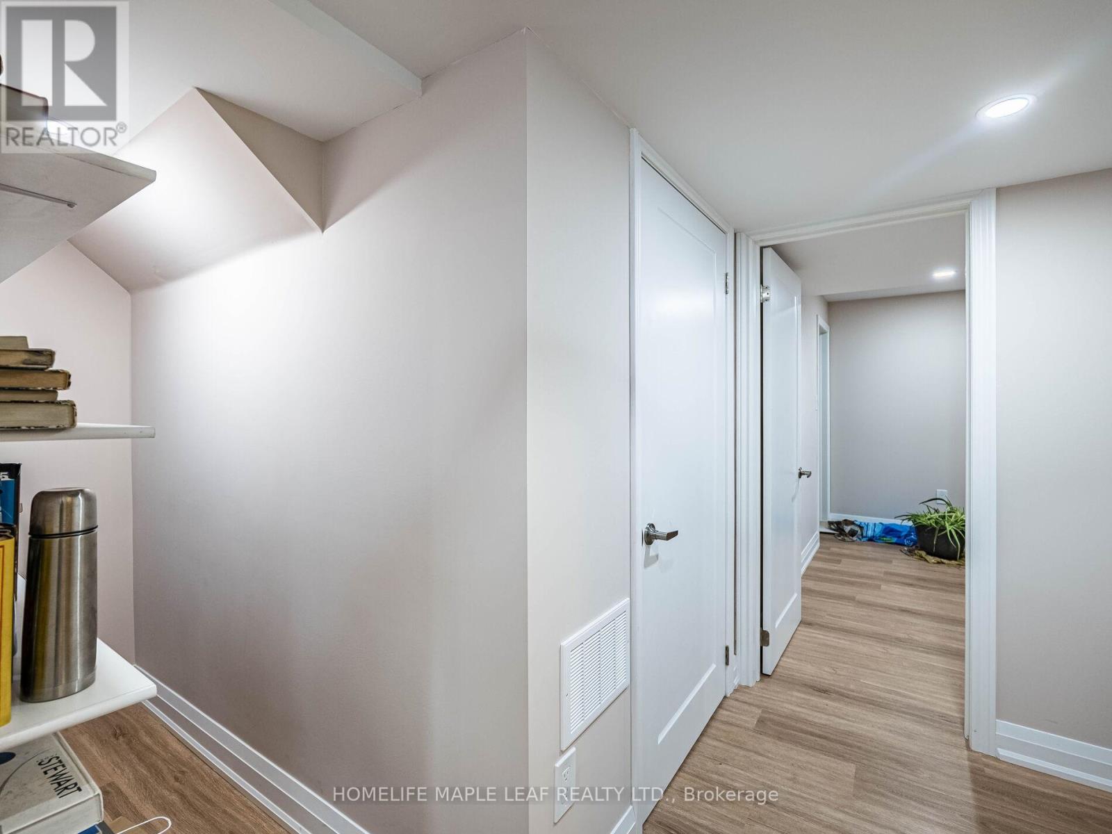 1454 Chretien Street, Milton, Ontario  L9E 1J1 - Photo 33 - W12521164